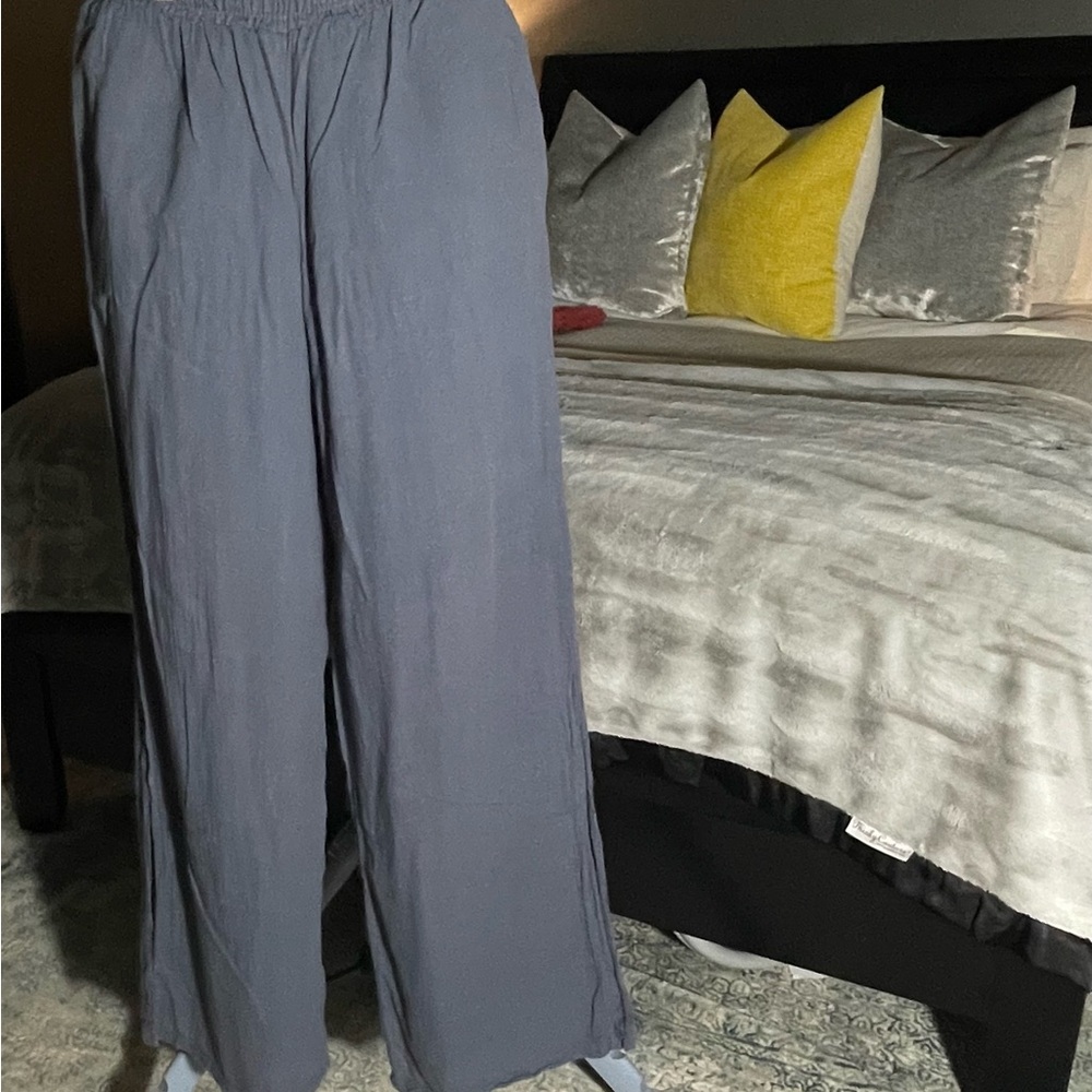 Designer Brand “HEATHER” Blue Wide-Leg Pants w/ side slits on bottom hem